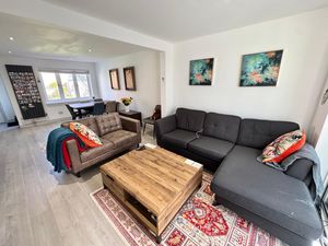 Photo 8- click for photo gallery